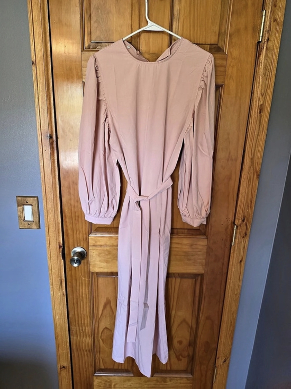 Maxi Dress in Pink Size Medium Like New